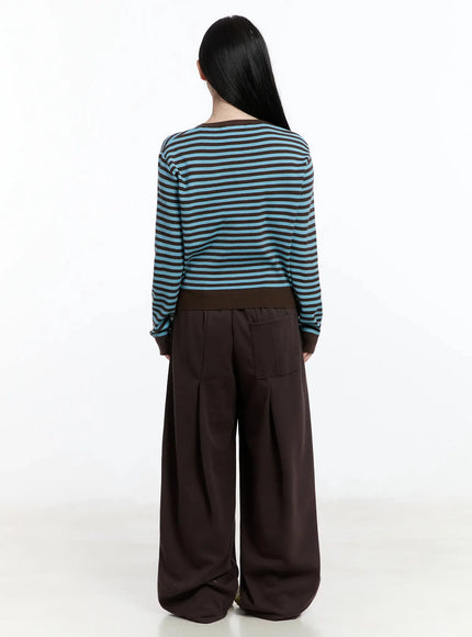 striped-round-neck-knit-top-im519