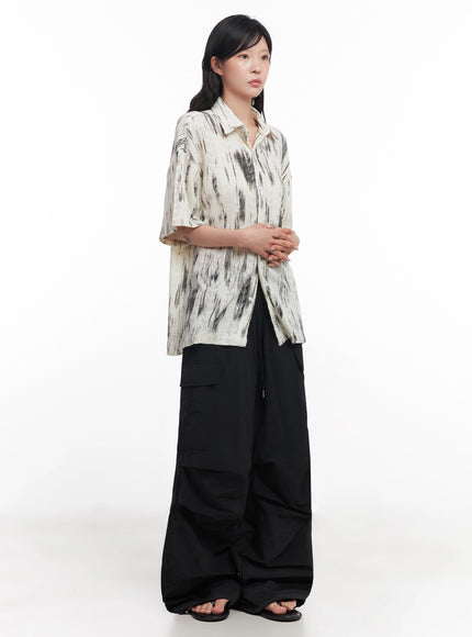 black-utility-wide-fit-cargo-pants-ic503