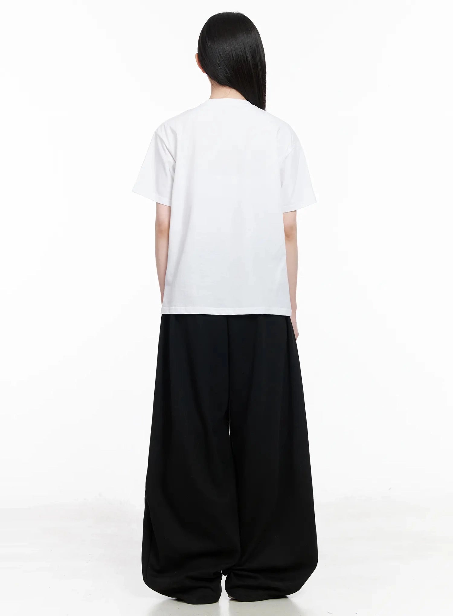 graphic-short-sleeve-tee-iy511