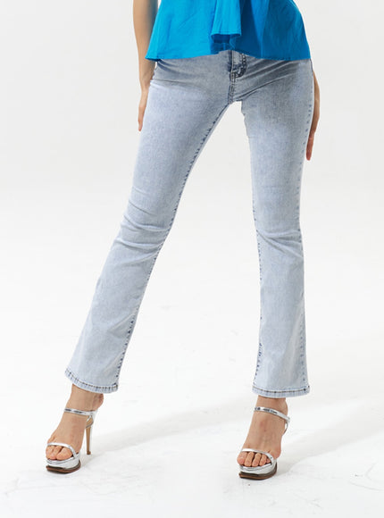 ankle-bootcut-jeans-iu322