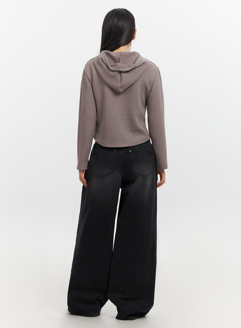 Ashly Wide-Leg Jeans IF511 in washed black, back full-length on model, oversized wide-leg cotton denim with back patch pockets and stitched seam detail.