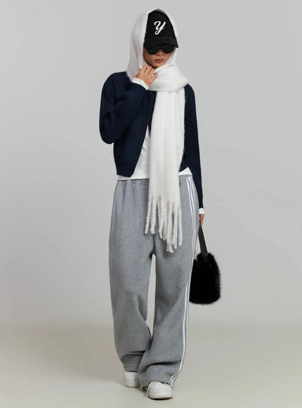 round-neck-knit-cardigan-ij505