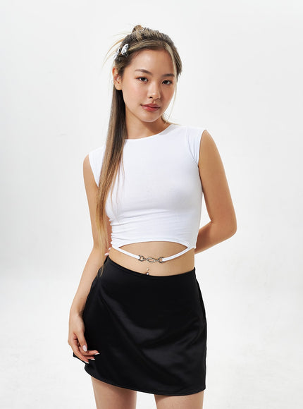 chain-detail-cropped-top-cy330