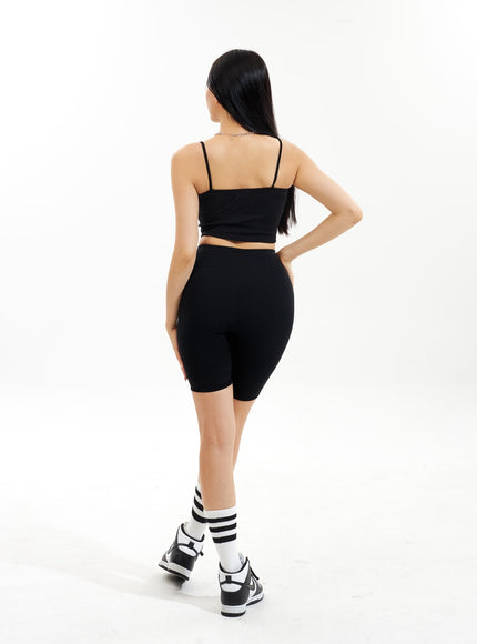 thin-strap-ribbed-top-iu312