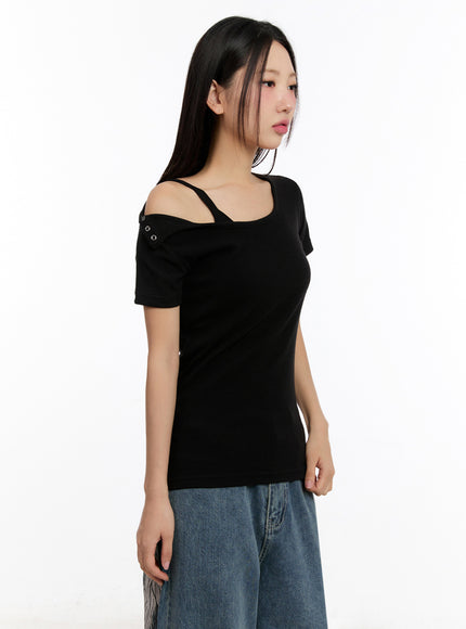 slim-fit-buttoned-u-neck-top-iu509