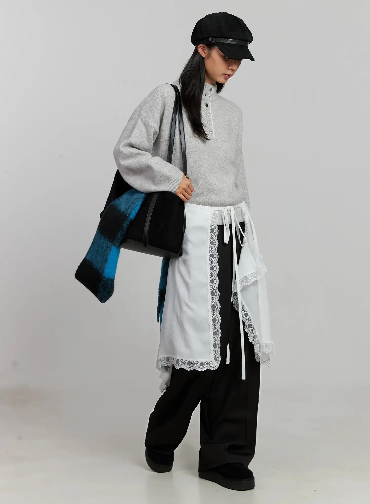 contrast-collar-knit-top-ij505