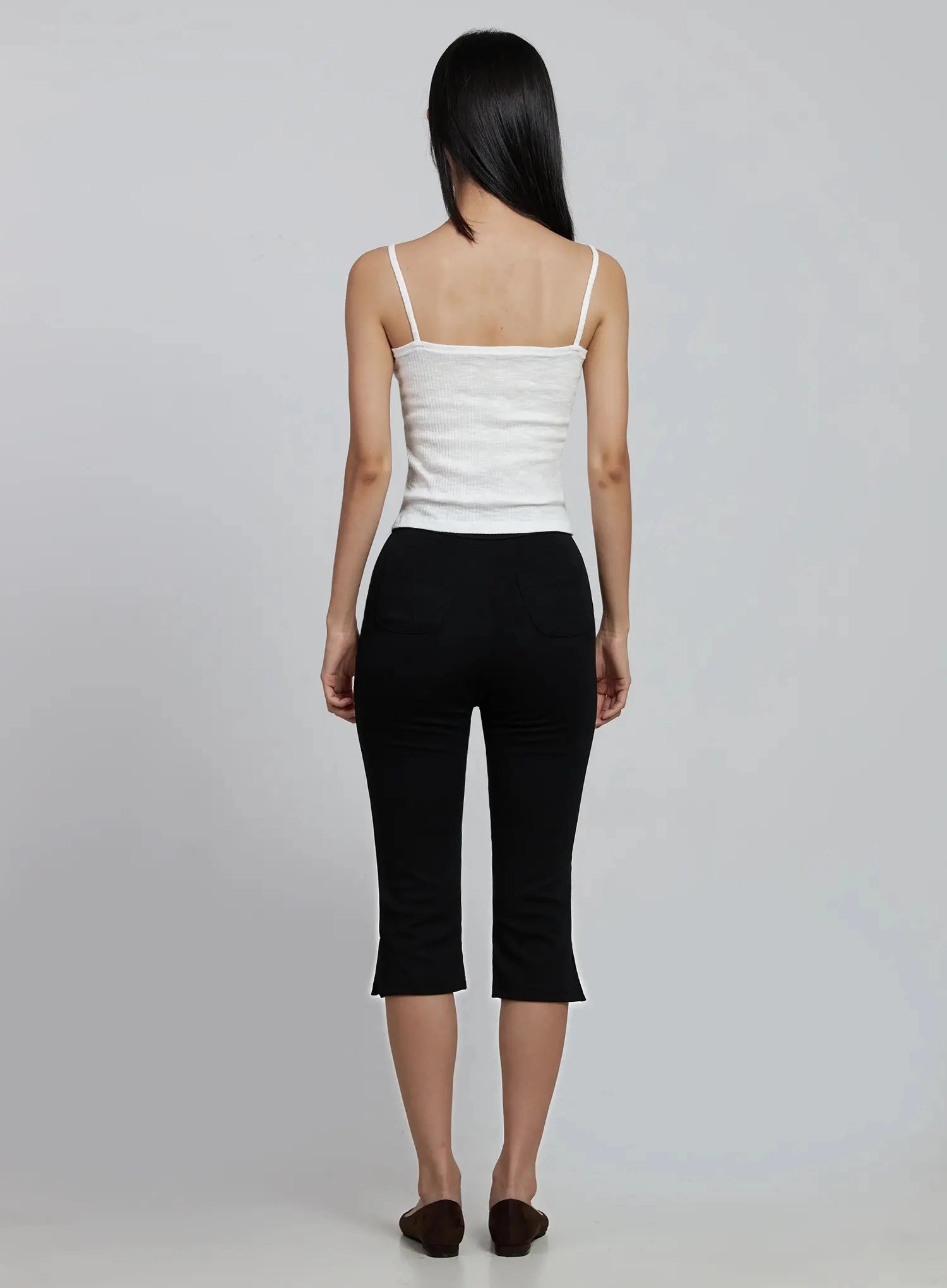 slim-fit-capri-pants-im520