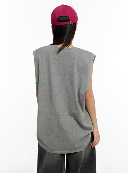 embroidered-graphic-hat-iu509