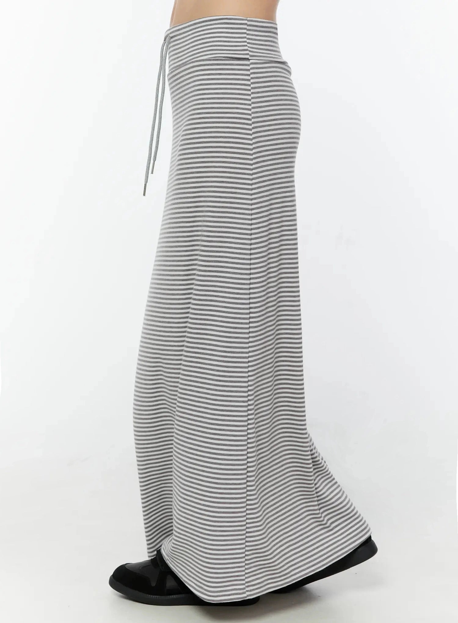 striped-drawstring-maxi-skirt-iu522