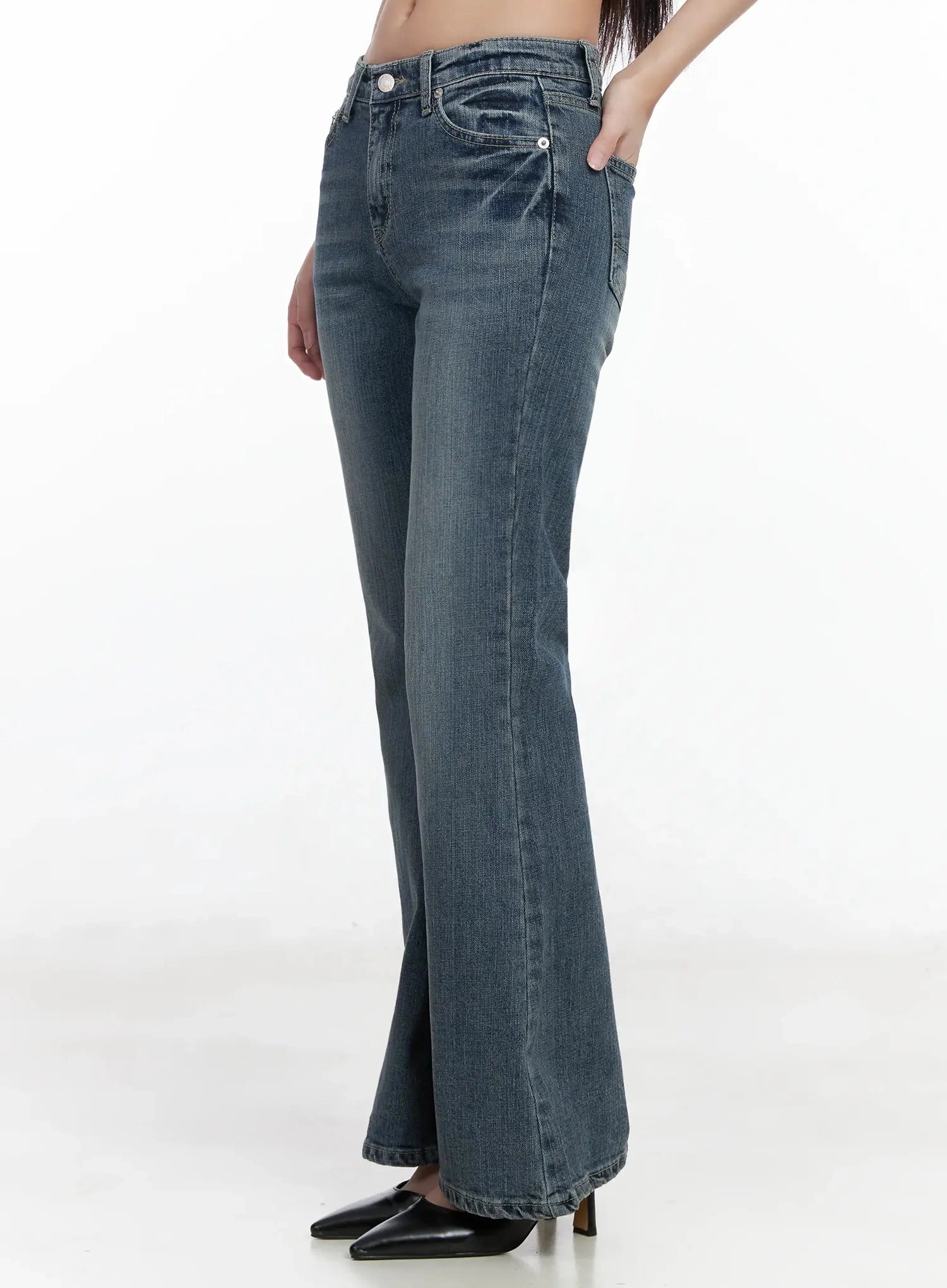 amaris-low-rise-bootcut-flared-jeans-im503