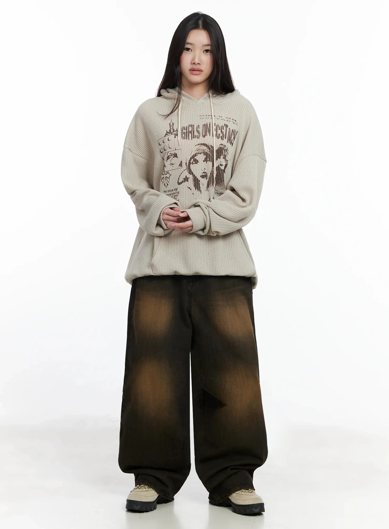 ribbed-graphic-knit-hoodie-im502