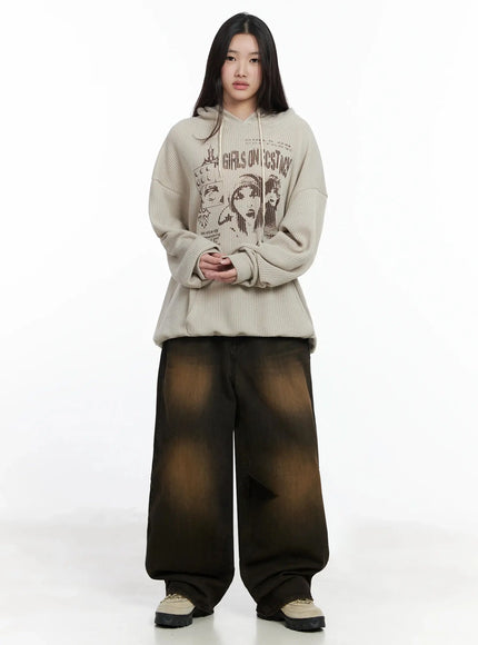 ribbed-graphic-knit-hoodie-im502