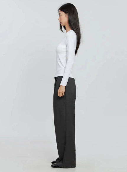 essential-round-neck-long-sleeve-top-in507