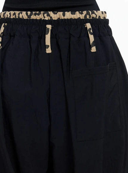 graphic-trim-wide-leg-pants-iy511