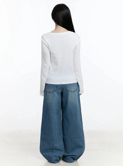 classic-round-neck-long-sleeve-top-im519