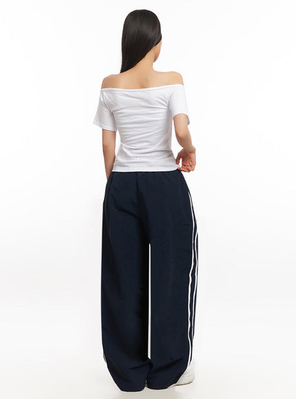 cotton-graphic-off-shoulder-t-shirt-ia507