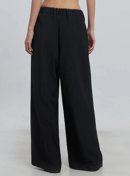 pintuck-wide-leg-pants-iu512