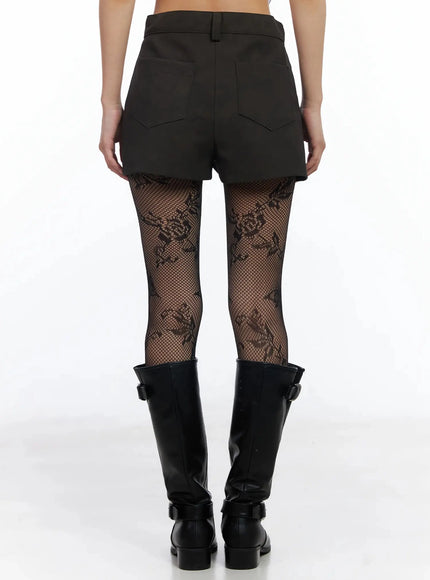 studded-leather-shorts-im530