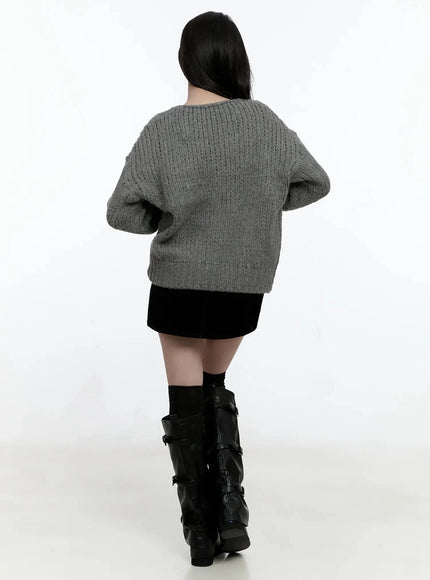 chunky-cable-knit-v-neck-sweater-io527