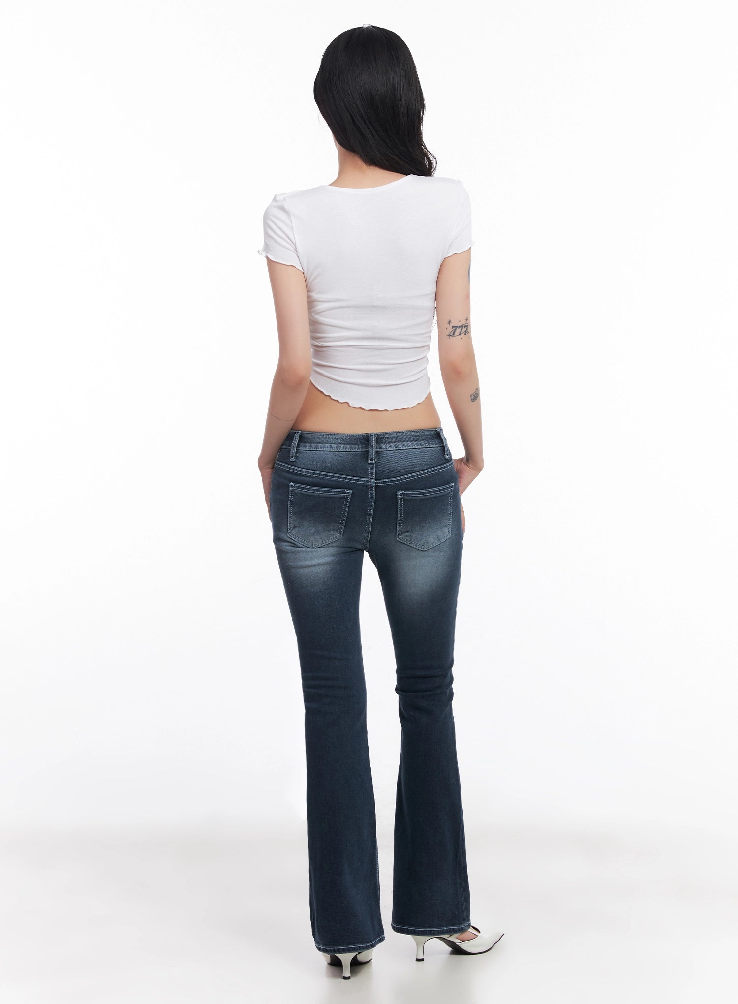 xinyu-low-rise-flared-denim-pants-ic503