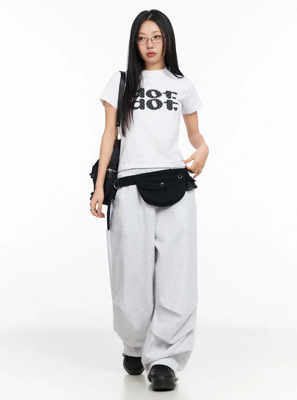 polka-dot-graphic-crop-top-ia507