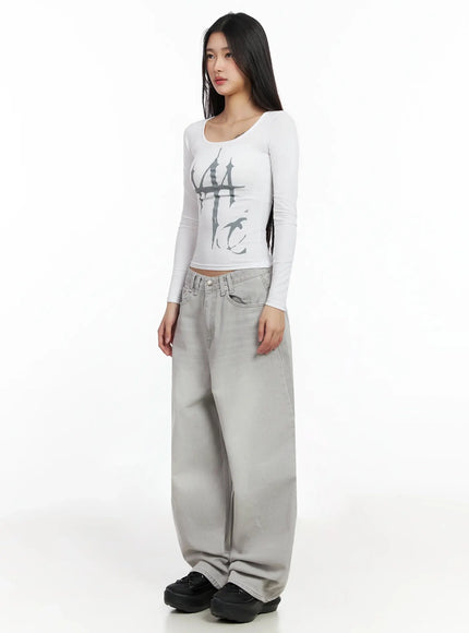 graphic-print-slim-long-sleeve-tee-ia508