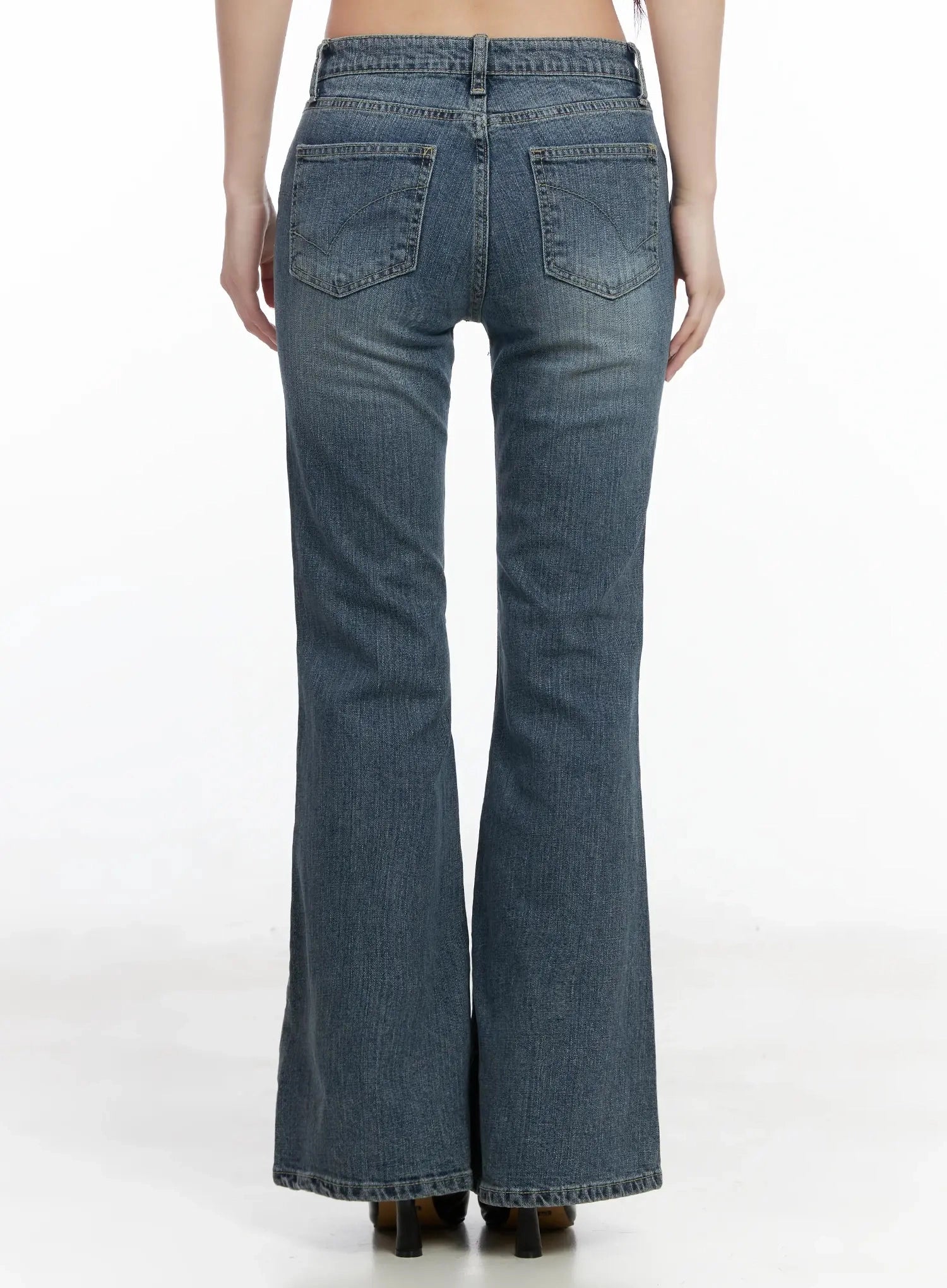 amaris-low-rise-bootcut-flared-jeans-im503