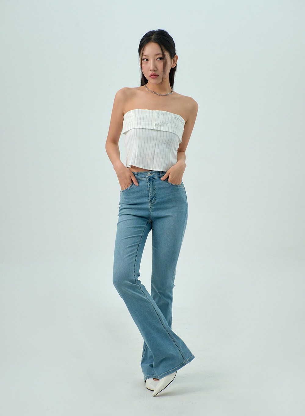 light-wash-bootcut-jeans-cy330