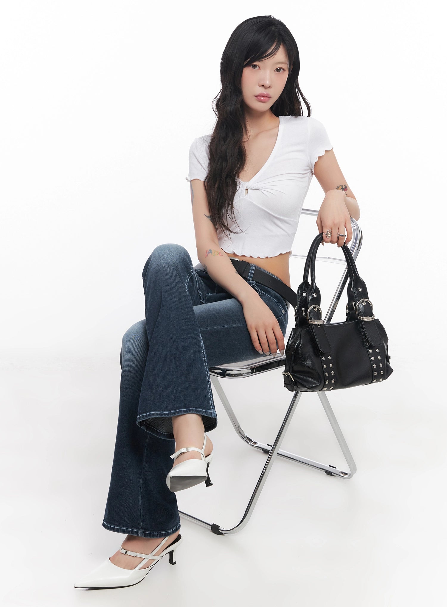 xinyu-low-rise-flared-denim-pants-ic503