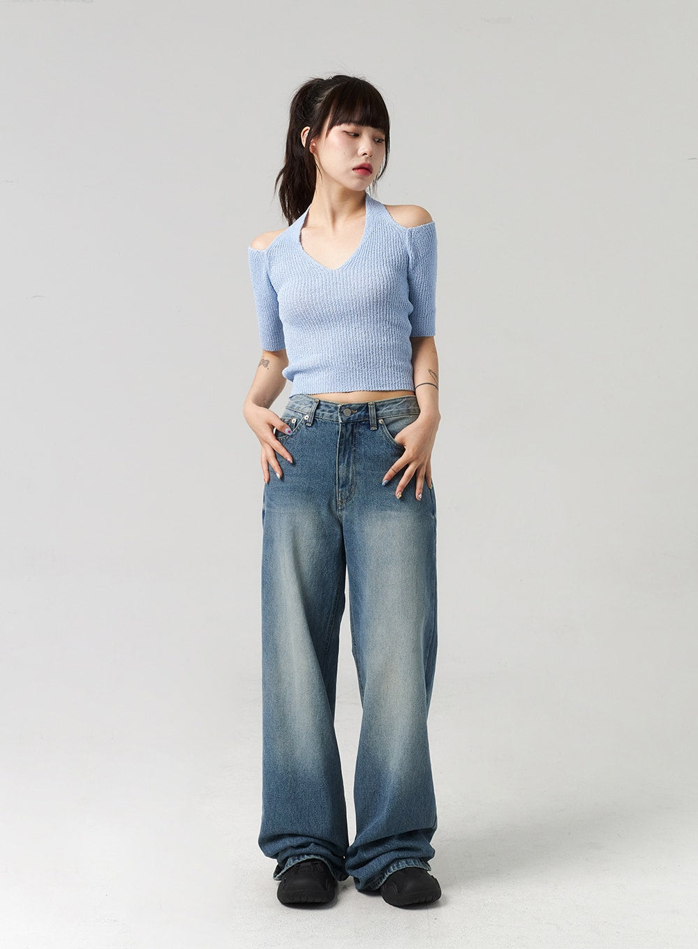 mid-wash-baggy-jeans-cl312