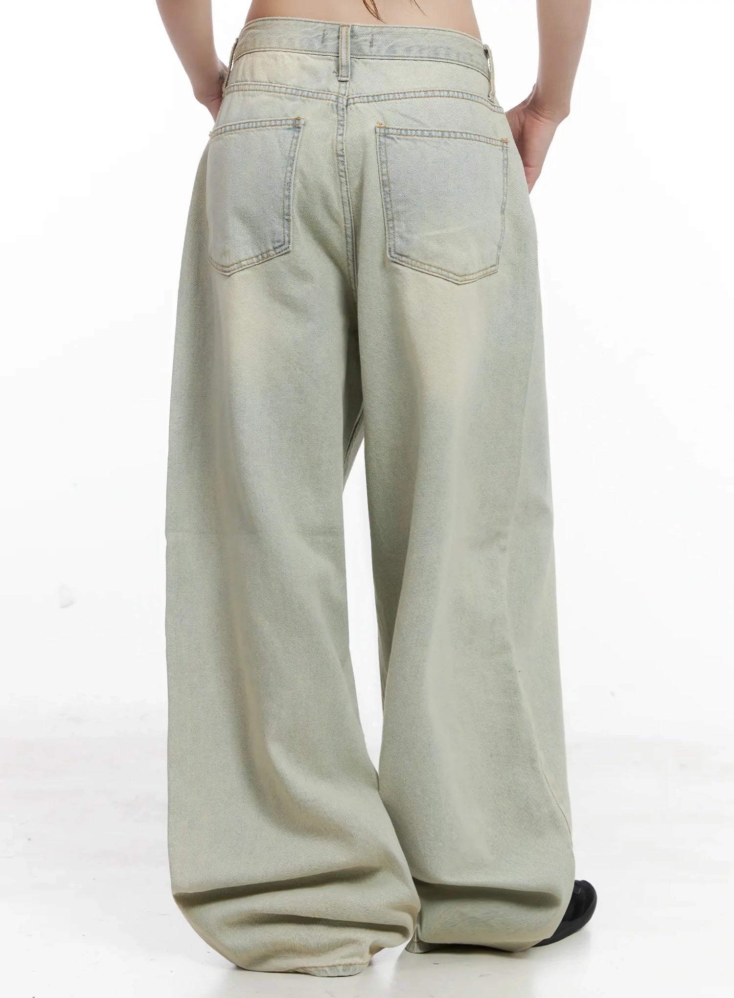xiaoting-vintage-style-wide-leg-denim-il531