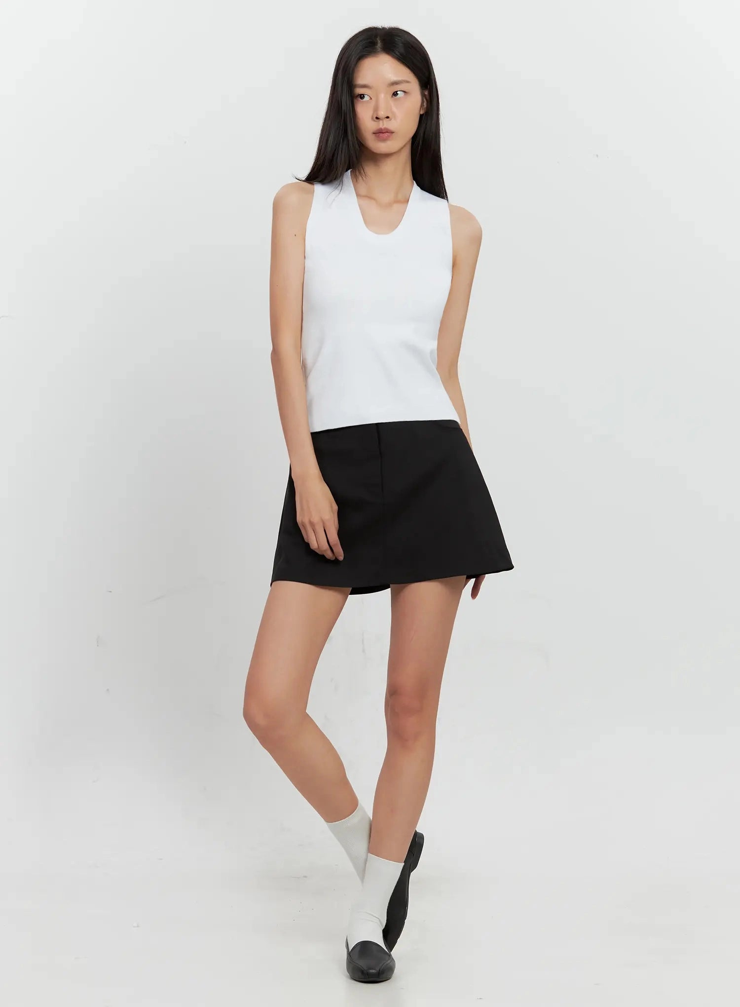 low-rise-back-band-skirt-il528