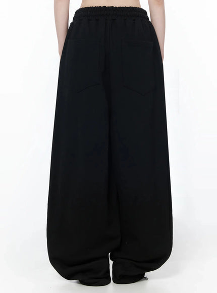 star-embroidered-sweatpants-iy515