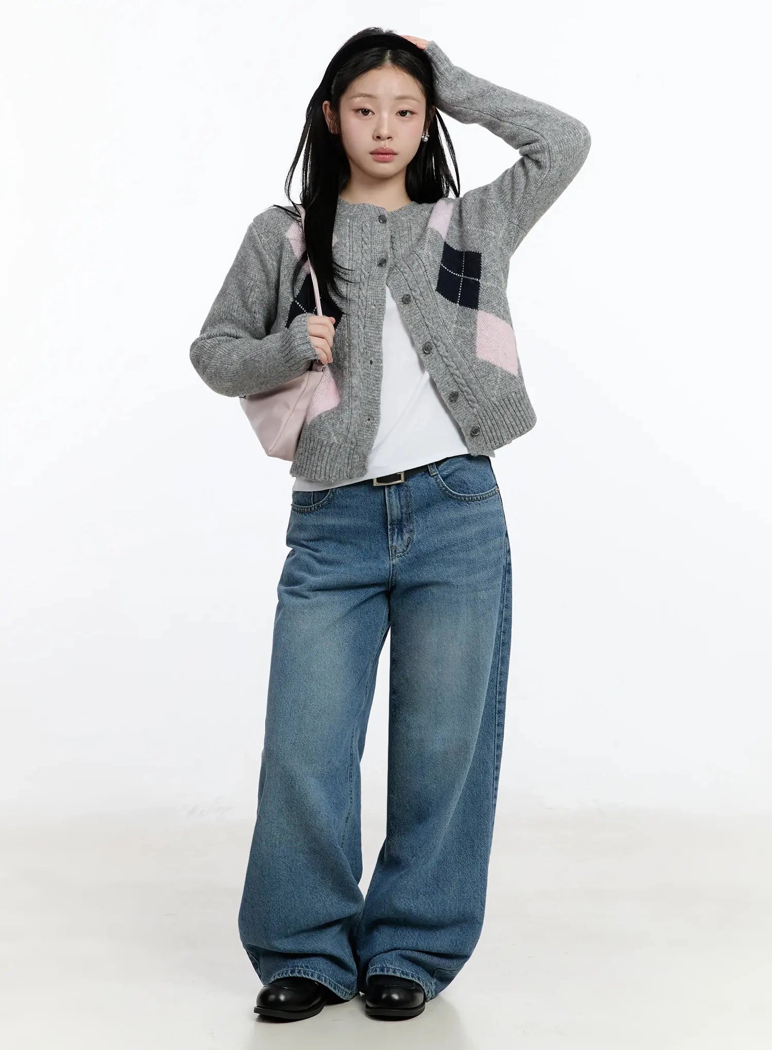 classic-round-neck-long-sleeve-top-im519