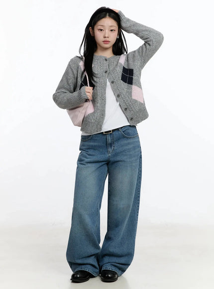 classic-round-neck-long-sleeve-top-im519