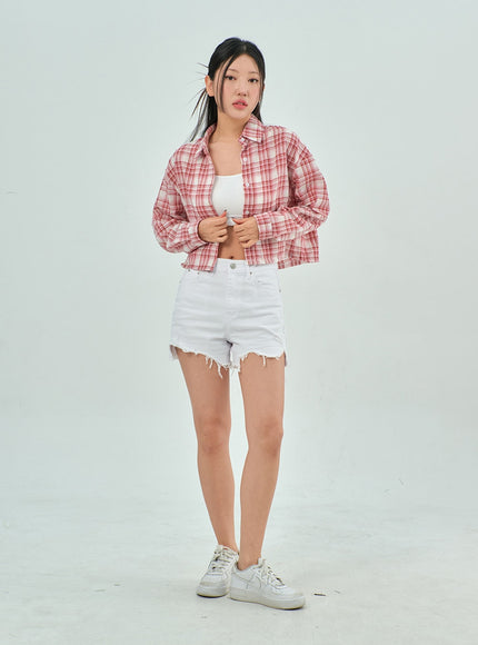 Mid-Rise Ripped Shorts BY303