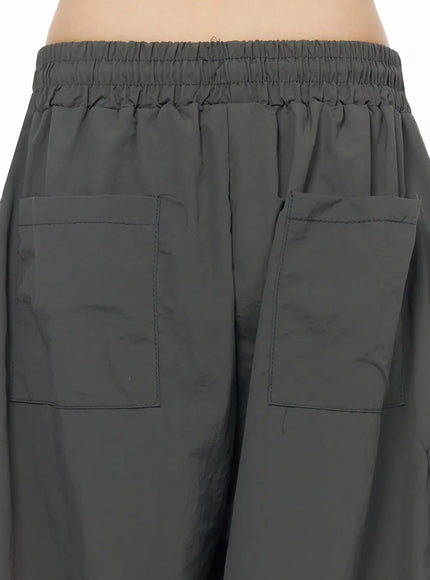 adjustable-cargo-bermuda-pants-iy526