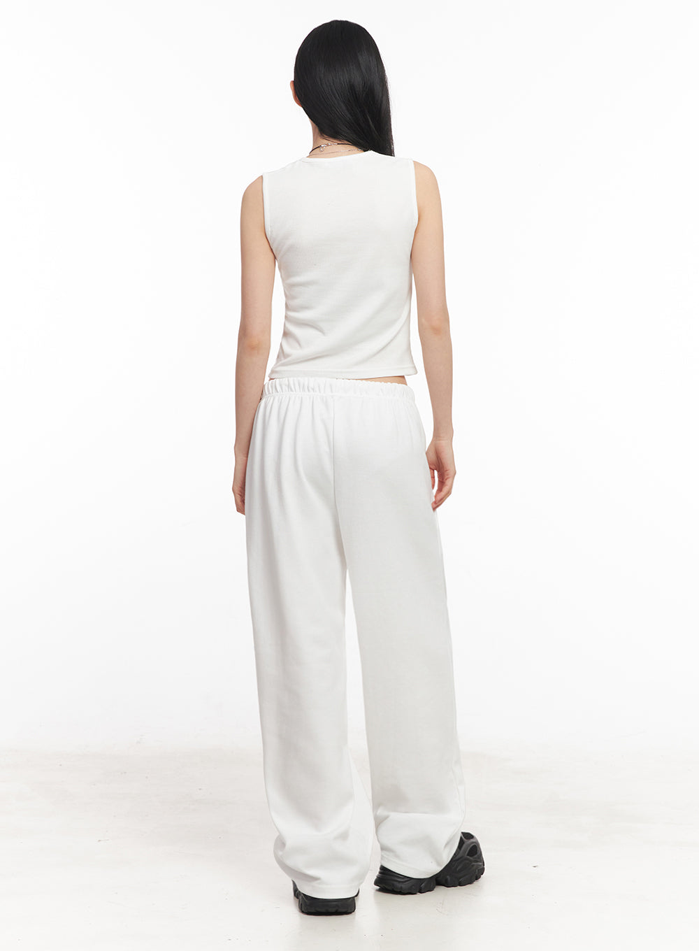 patched-chic-sleeveless-top-iy516