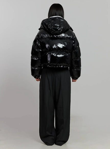 glossy-hooded-puffer-jacket-ij502