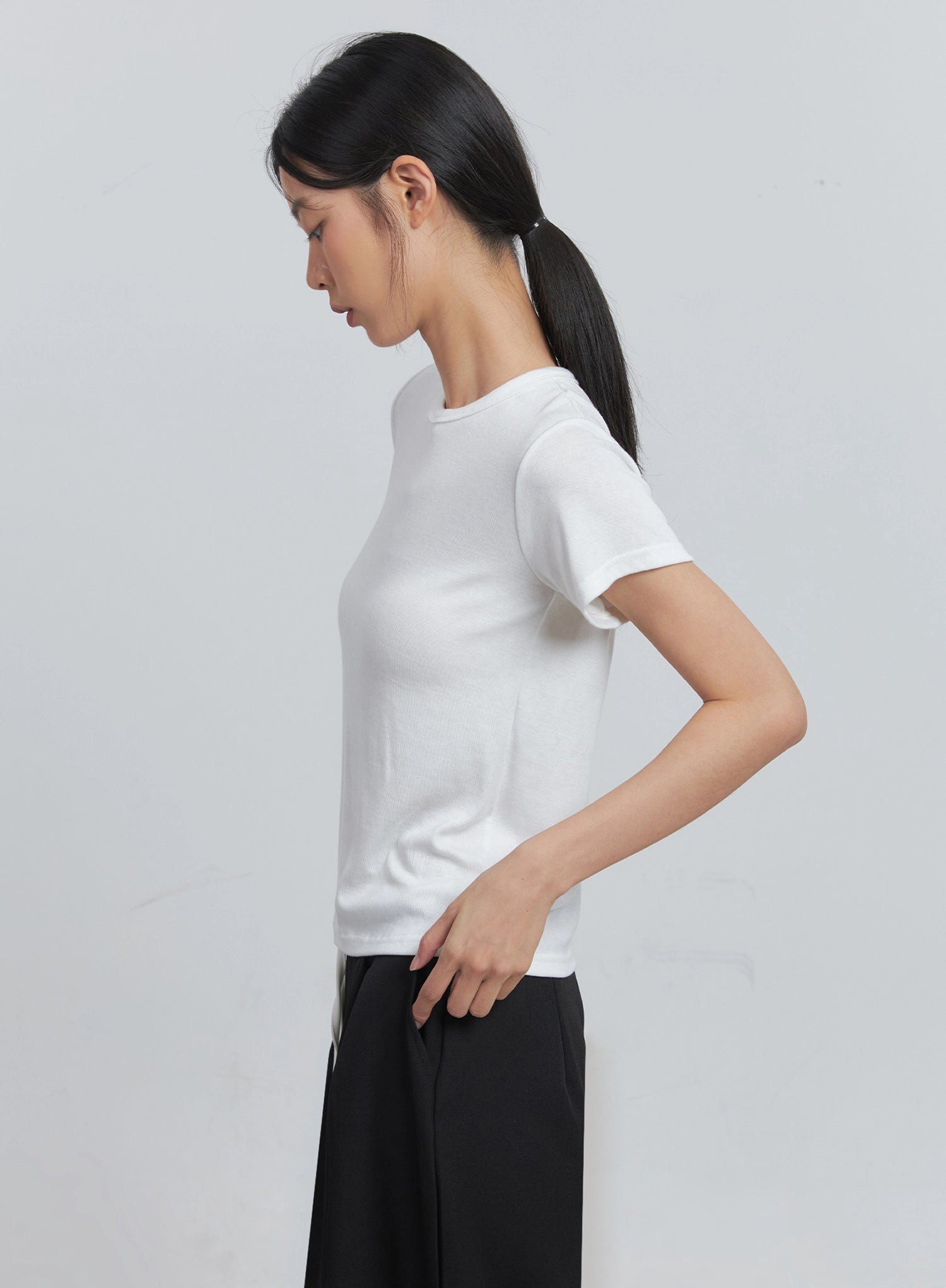 loose-fit-short-sleeve-tee-iu512