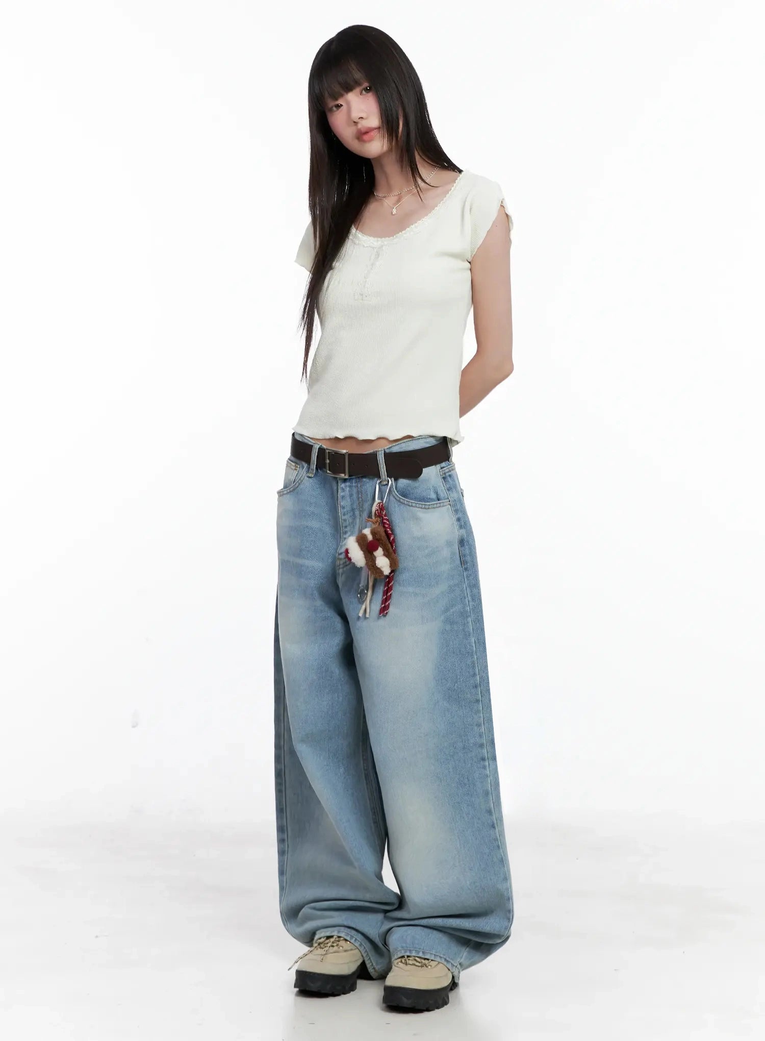 dain-washed-wide-leg-jeans-il531