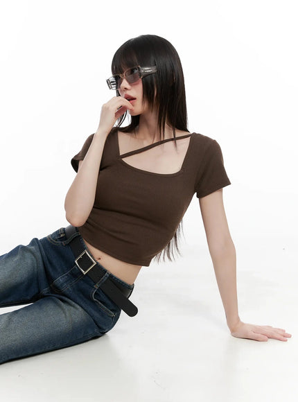 strappy-square-neck-crop-top-il531