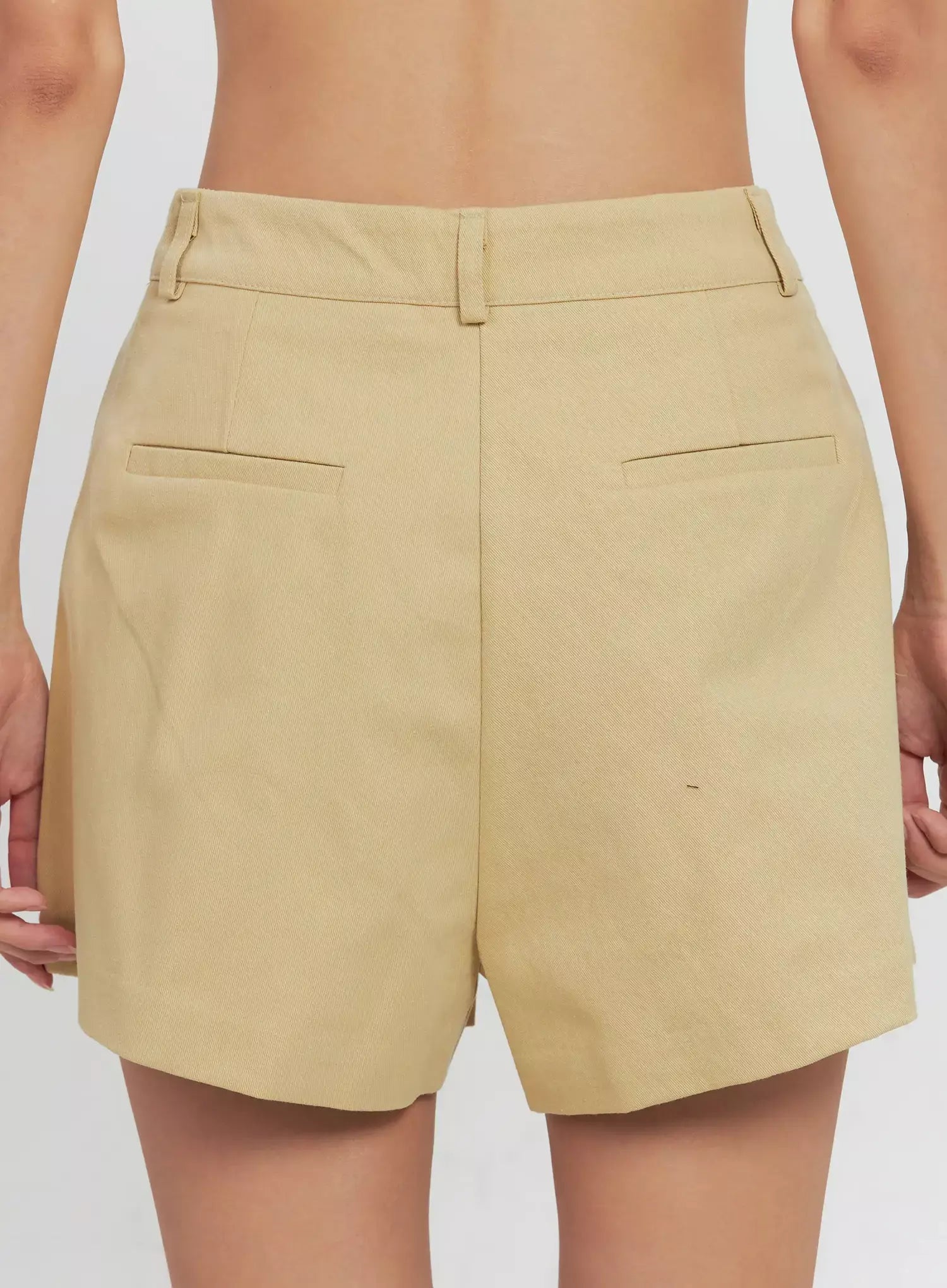 pleated-pintuck-shorts-il528