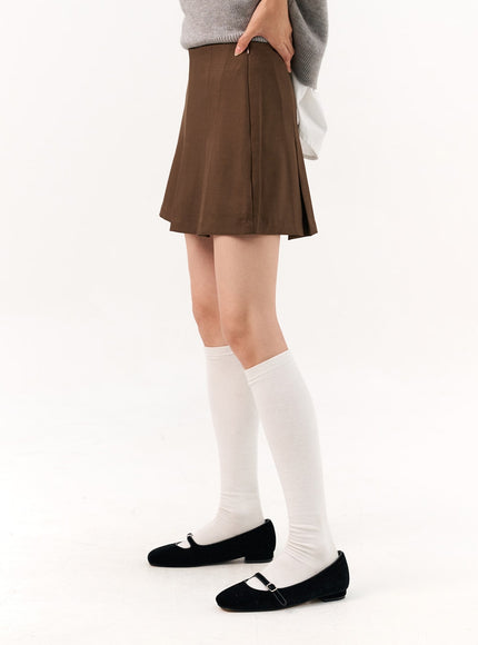 low-rise-pleated-mini-skirt-io317