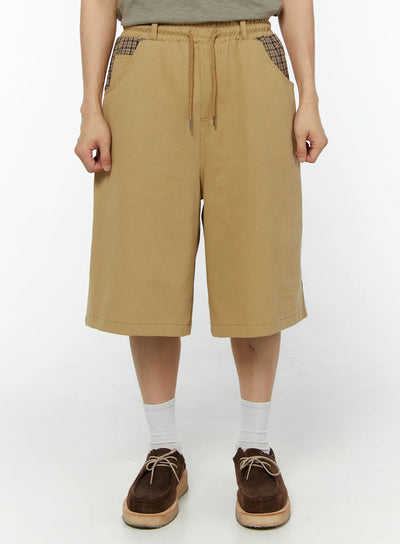 mens-plaid-pocket-bermuda-shorts-beige-iu518 / Beige