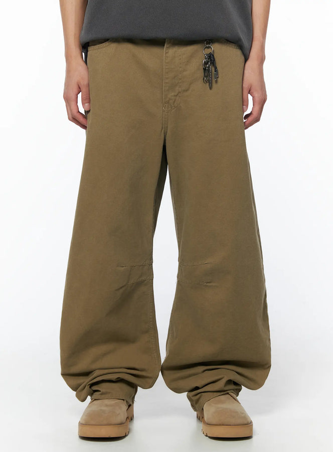 mens-wide-cargo-pants-and-keychain-set-dark-beige-iu510 / Dark beige