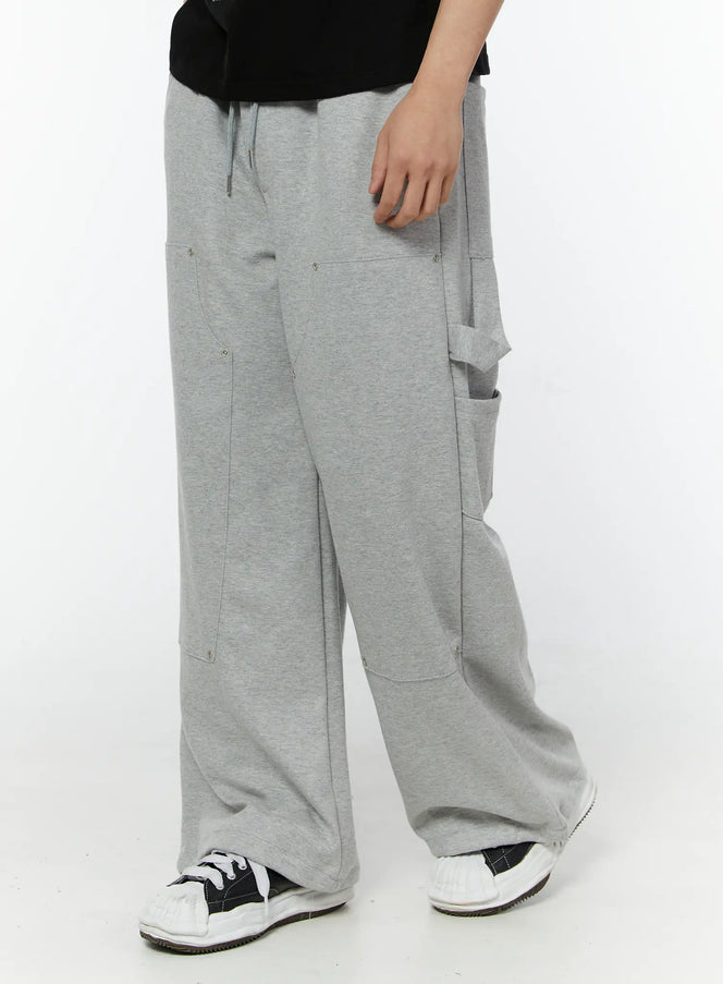 mens-relaxed-fit-cargo-sweatpants-gray-iu508 / Gray