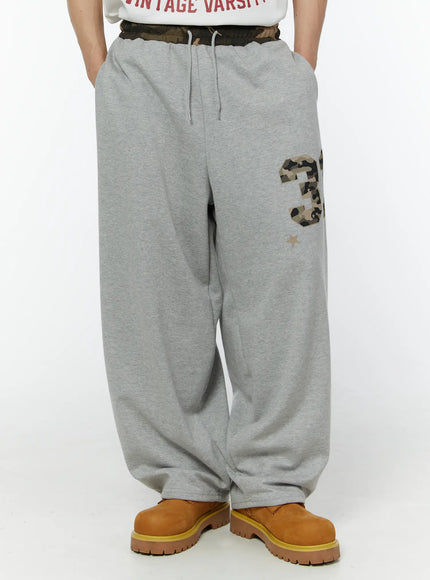 mens-camouflage-graphic-sweatpants-gray-iu508 / Gray