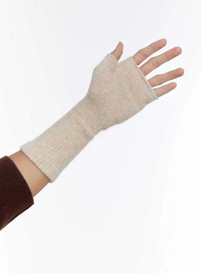 essential-wool-warmers-is530 / Light beige