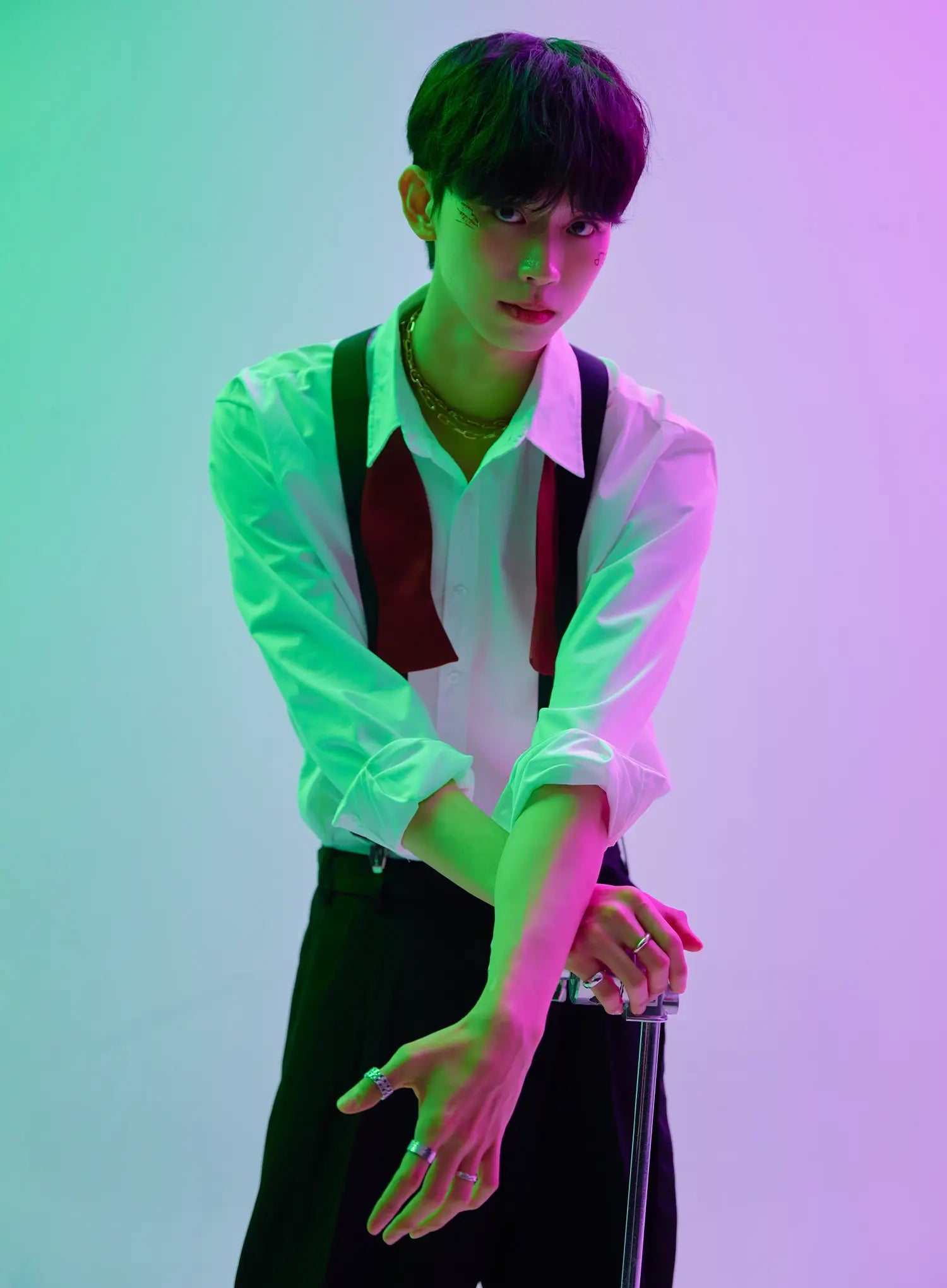 shaped-bow-tie-in503 / Red